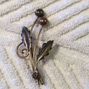 Vintage Van Dell gold filled over sterling brooch